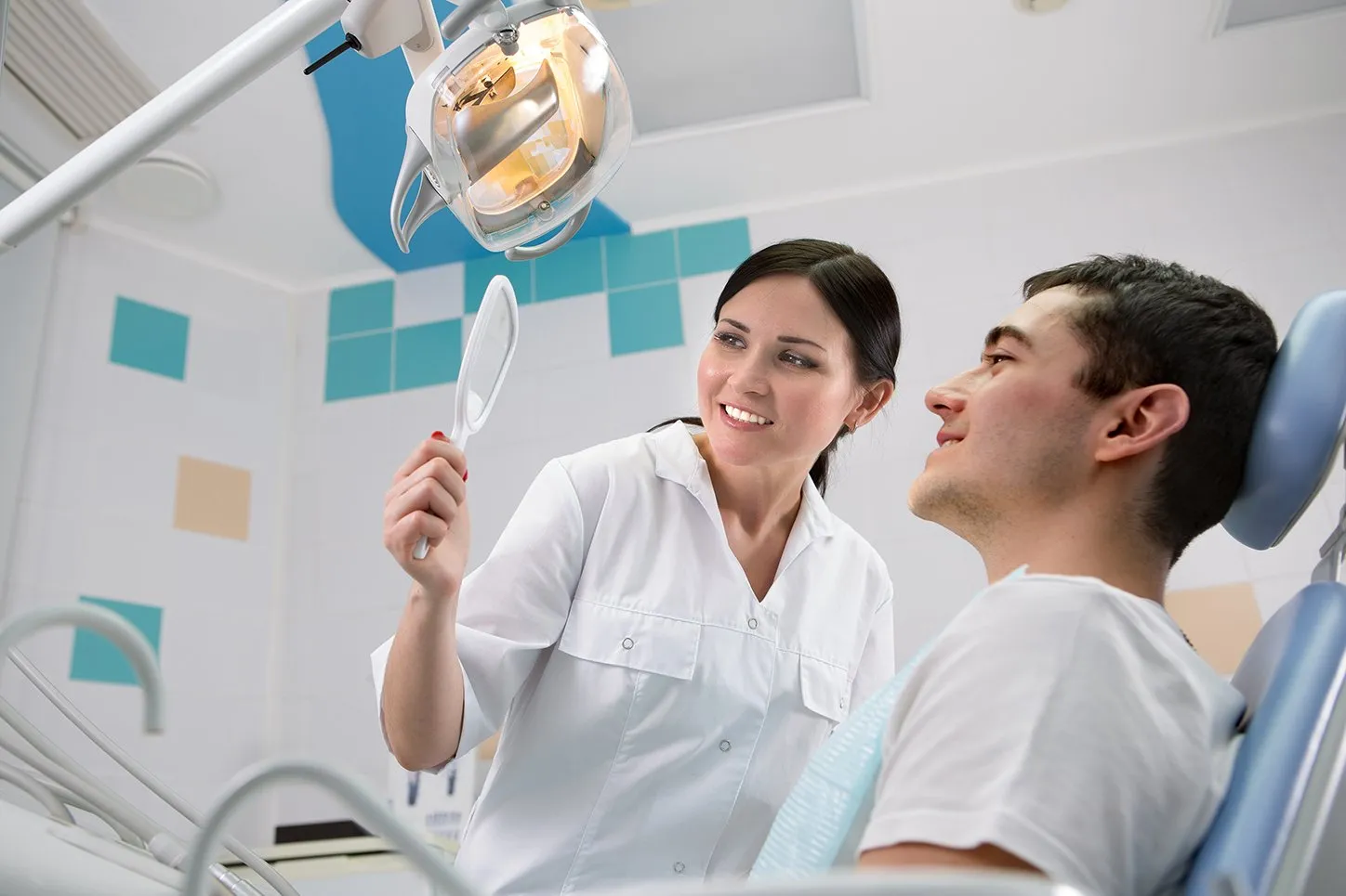 How to Choose the Right Cosmetic Dentist - Brownstone Dental